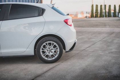 Splittery zadní boční V.3 Alfa Romeo Giulietta Facelift černý lesklý plast