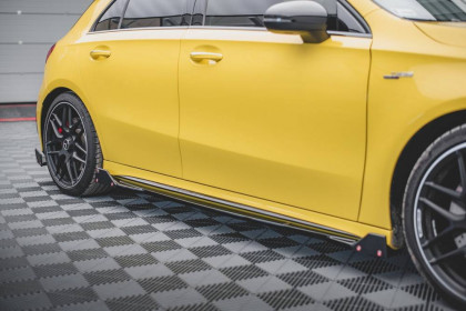 Prahové lišty + Flaps V.2 Mercedes-AMG A45 S černý lesklý plast