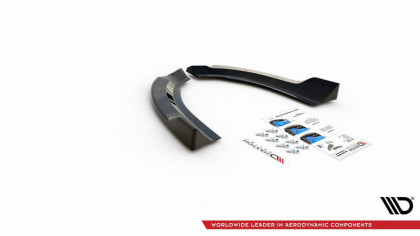 Splittery zadní boční Ford Escape Mk3 černý lesklý plast