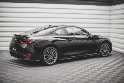 Prahové lišty Infiniti Q60 S Mk2 černý lesklý plast