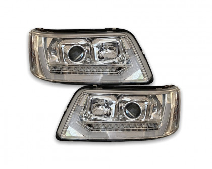 Přední světla s LED denními světly, LED dynamickým blinkrem VW T5 03-09 chromová