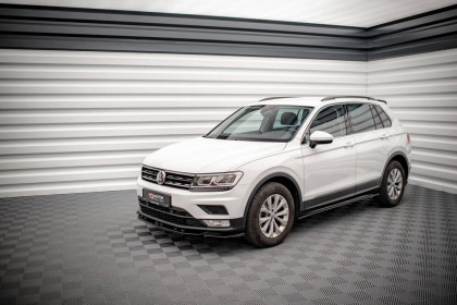 Prahové lišty Volkswagen Tiguan Mk2 černý lesklý plast