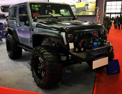 Přední světla Bi-Xenon pro JEEP Wrangler JK (2007-2017) černá