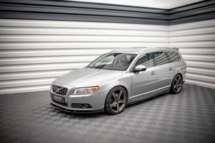 Prahové lišty Volvo V70 Mk3 carbon look