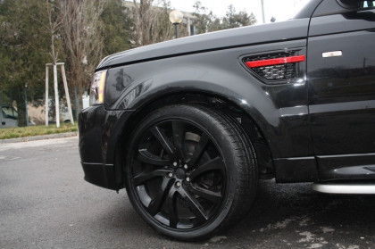 Sada masky a bočních mřížek Land Rover Range Rover Sport (05-09) Autobiography Look  Black Red