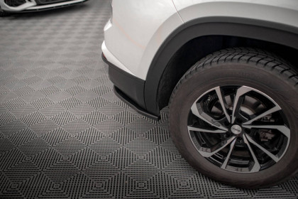 Splittery zadní boční Volkswagen Atlas Cross carbon look