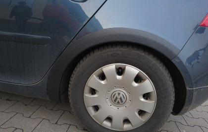 Plastové lemy blatníků VW Golf V hatchback 2003-2009 4ks