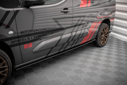 Prahové lišty Peugeot Partner Mk3 černý lesklý plast