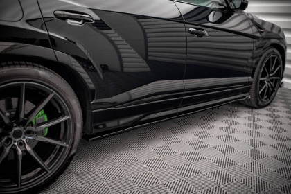 Prahové lišty Lamborghini Urus Mk1 černý lesklý plast
