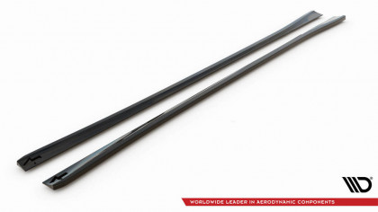 Prahové lišty Audi A6 C8 černý lesklý plast