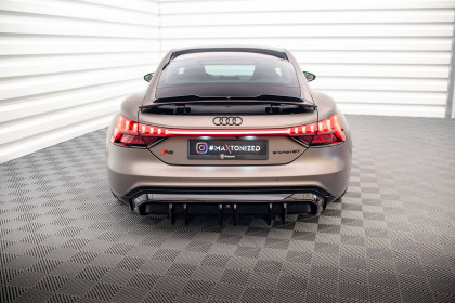 Difuzor zadního nárazníku Audi e-Tron GT / RS GT Mk1 černý lesklý plast
