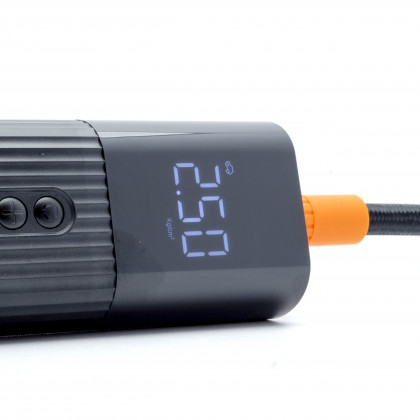 EPAP01 Autokompresor s digitálním manometrem a LED baterkou