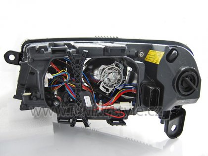 Přední světla s LED denními světly AUDI A6 C6 04-08 xenon chrom