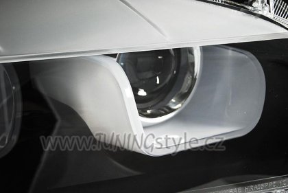 Přední světla U-LED BAR denní světla BMW X1 E84 xenon černá 12-14