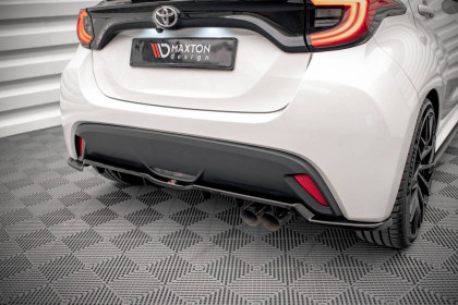 Spoiler zadního nárazníku V.2 Toyota Yaris Mk4 černý lesklý plast