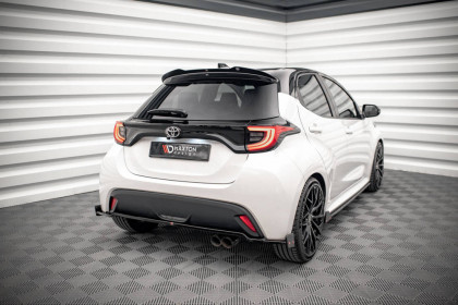 Prodloužení spoileru V.2 Toyota Yaris Mk4 carbon look