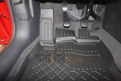 Přesné plastové koberce, vaničky s vysokým okrajem - Audi A3 8V 13-