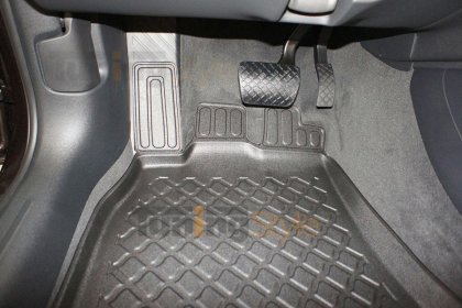 Přesné plastové koberce, vaničky s vysokým okrajem - Audi A4 B8 08-15