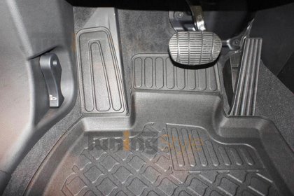 Přesné plastové koberce, vaničky s vysokým okrajem - Bmw X1 F48 15-