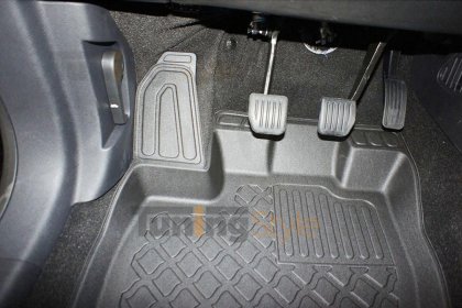 Přesné plastové koberce, vaničky s vysokým okrajem - Ford S-max II.15-