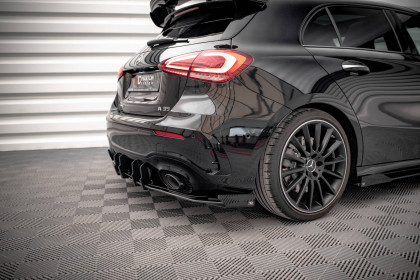 Spoiler zadního nárazníku Street pro + Flaps Mercedes A35 AMG Hatchback W177