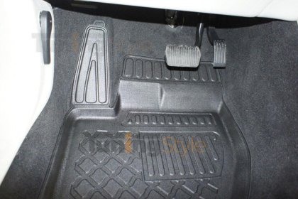 Přesné plastové koberce, vaničky s vysokým okrajem - Volvo V40 12-