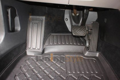 Přesné plastové koberce, vaničky s vysokým okrajem - VW Passat B6 05-10