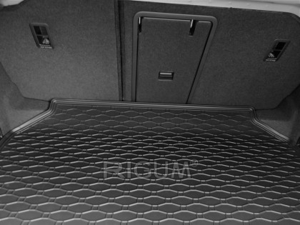 Gumová vana do kufru - VW Passat B8 Sedan 2014- 