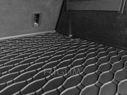 Gumová vana do kufru - AUDI Q5 2017- 