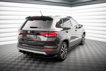 Splittery zadní boční Seat Ateca Mk1 černý lesklý plast