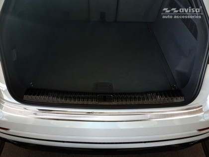 Nerezová ochranná lišta zadního nárazníku pro AUDI  Q8 2018- stříbrná