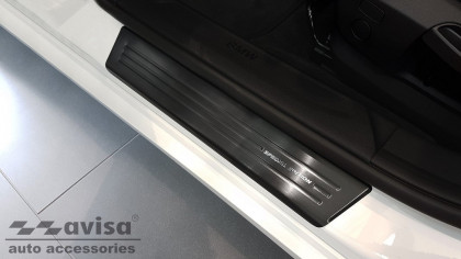Prahové ochranné nerezové lišty Avisa pro BMW  1 F40 hatchback 5D 2019- černé