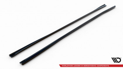 Prahové lišty Audi S8 D5 černý lesklý plast