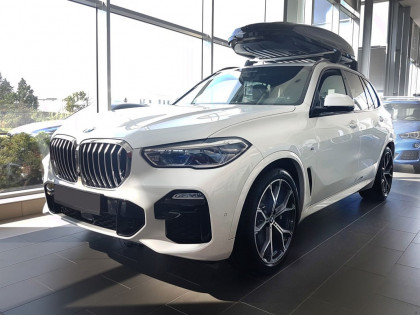 Ochranná lišta zadního nárazníku - PERFORMANCE CARBON EDITION - BMW X5 IV G05 M-paket 2018- stříbrná/černý karbon