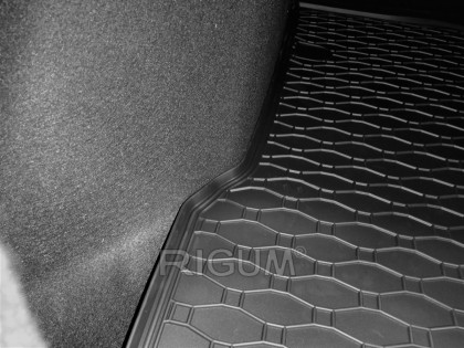 Gumová vana do kufru - DACIA Duster 4x2 2010-