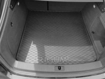 Gumová vana do kufru - AUDI A4 B9 sedan 2016-