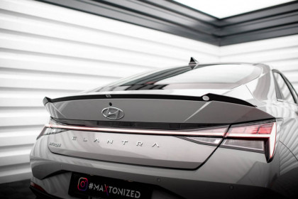 Prodloužení spoileru Hyundai Elantra Mk7 carbon look