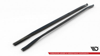 Prahové lišty Audi A8 D5 černý lesklý plast