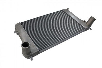 Intercooler TurboWorks VW Golf V Audi A3 579x419x36 wejście 2,5" Tube&Fin