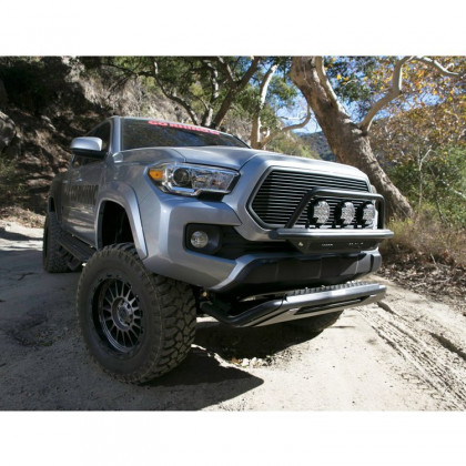 Front RC3 LR skid plate with step and recessed light bar mount for 20" single row LED Go Rhino