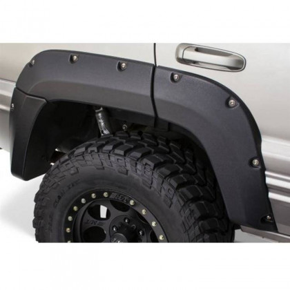 Front and rear fender flares Bushwacker Cut-Out Style