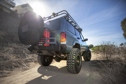 Rear bumper with spare tyre carrier mount Smittybilt XRC