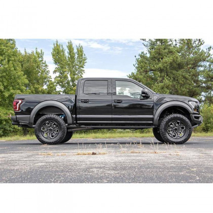 Suspension kit Rough Country Lift 4,5" 17-18