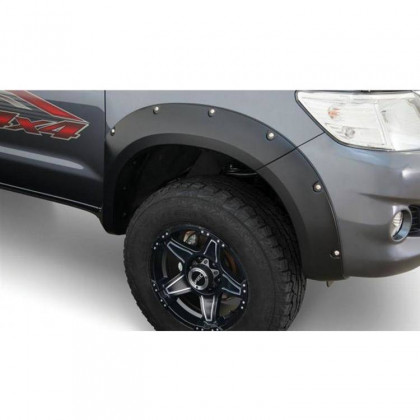 Front and rear fender flares Bushwacker Pocket Style