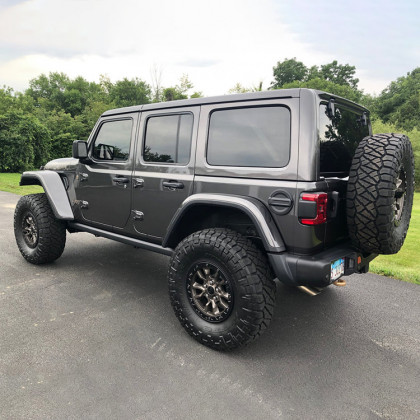 Suspension kit Clayton Off Road Overland+ 392 Lift 2,5"