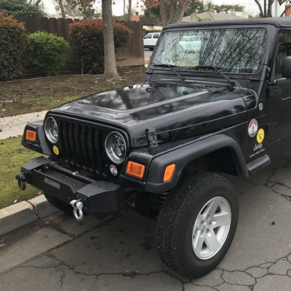 Front bumper with winch plate Rough Country