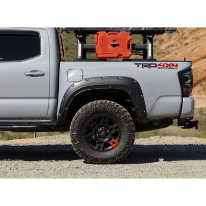 Front and rear fender flares Rough Country Defender Pocket