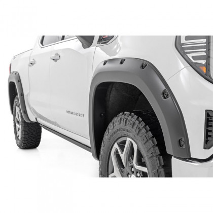 Front and rear fender flares Rough Country Pocket