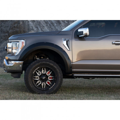 Front and rear fender flares Rough Country Traditiona Pocket