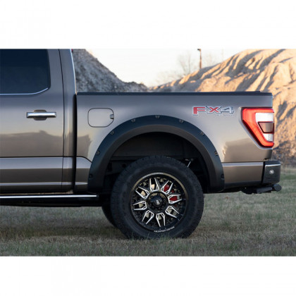 Front and rear fender flares Rough Country Traditiona Pocket